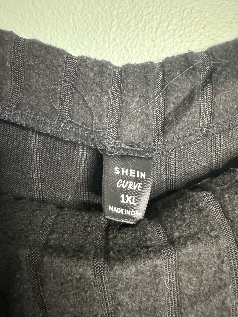Black Ribbed Overalls Jumper (1XL) - Picture 4 of 6